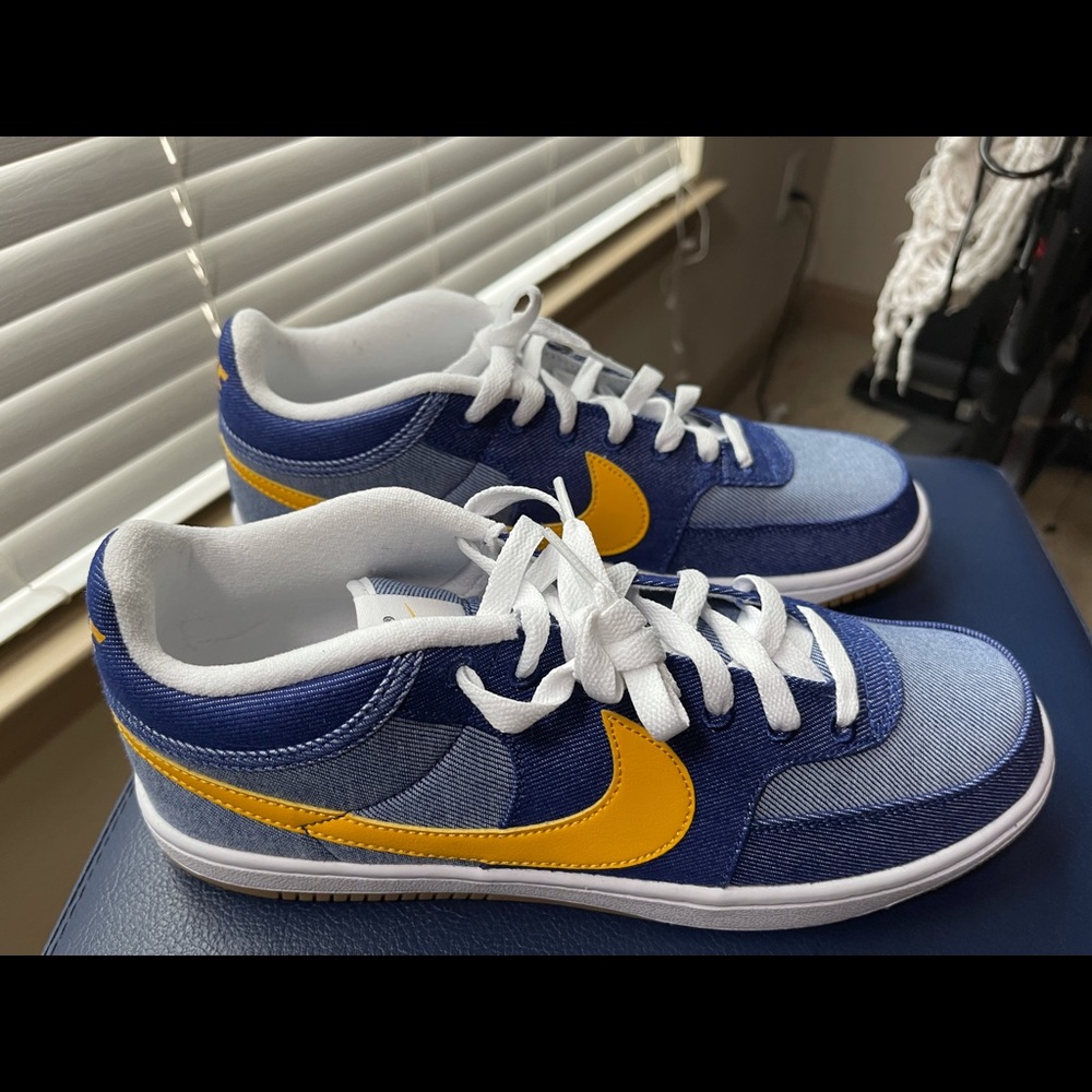 Nike shoes